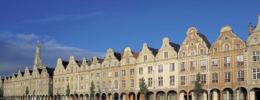 Appart Pop 1 Centre Ville Calme Avec Parking Arras Luaran gambar