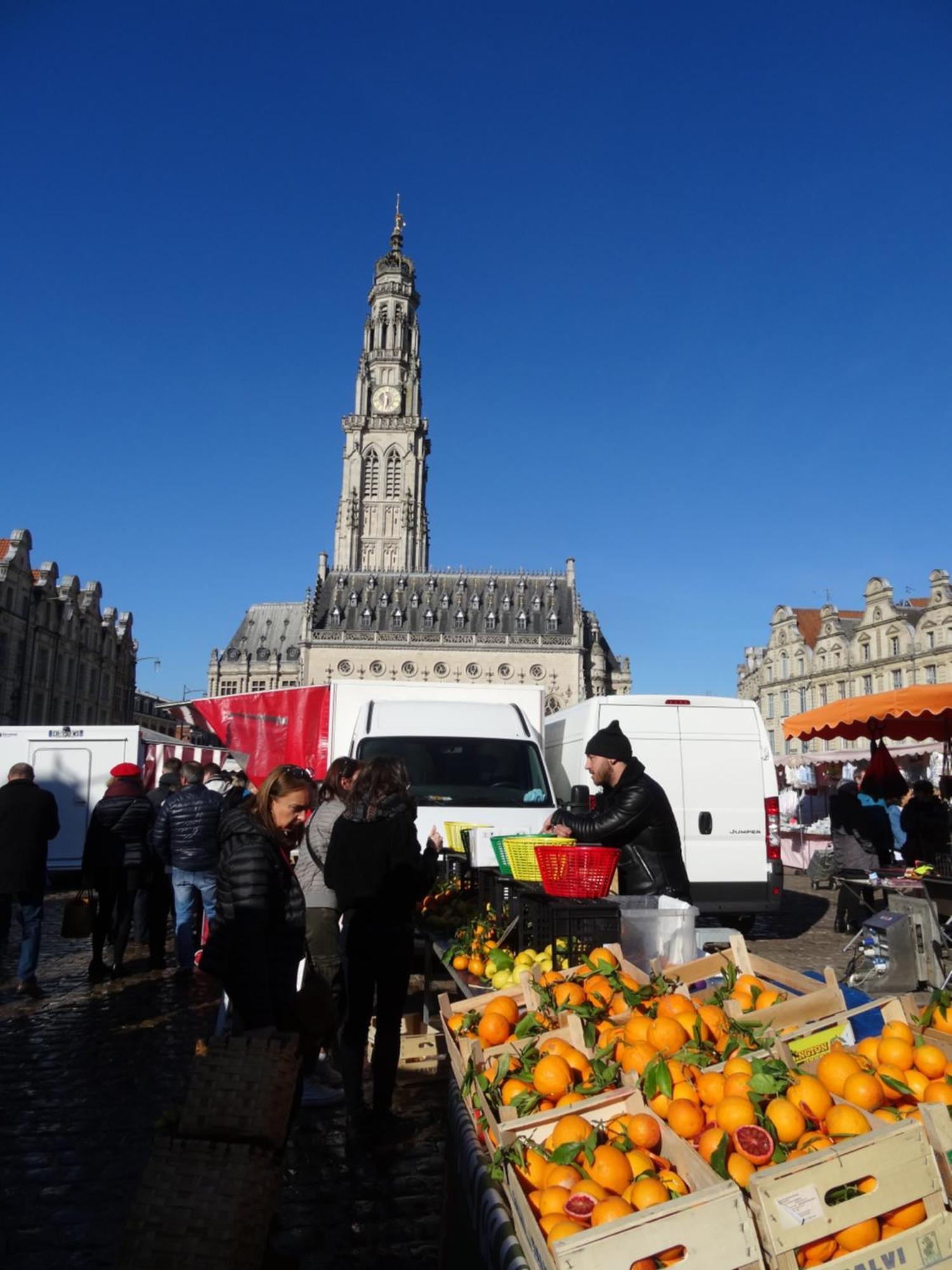 Appart Pop 1 Centre Ville Calme Avec Parking Arras Luaran gambar
